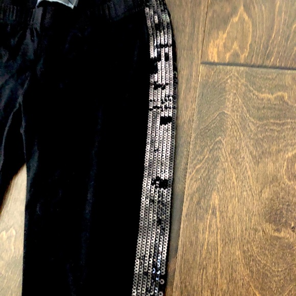 Black Leggings with sequin stripe. - Picture 2 of 2